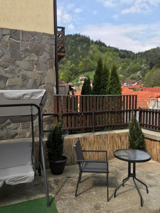 Вілла Casa Mountain View Брашов Екстер'єр фото